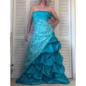 Deb - Gorgeous Teal & Turquoise Strapless Lace Satin Ballgown Dress Size 14